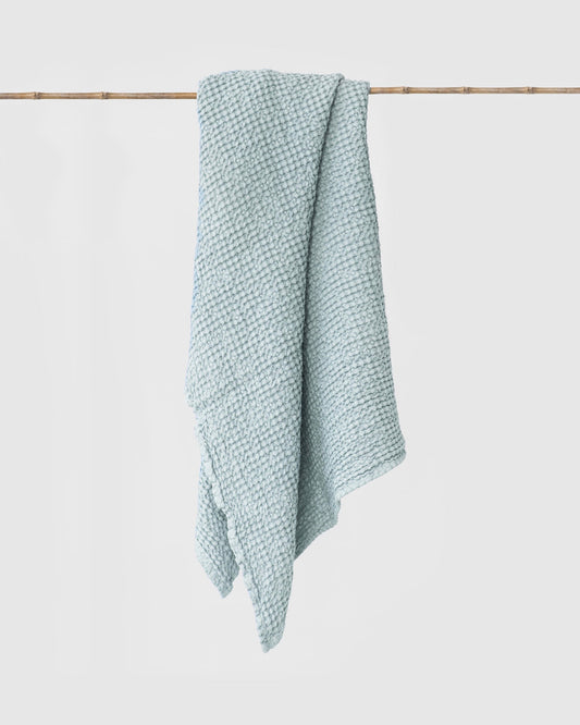 Waffle Bath Towel in Dusty blue